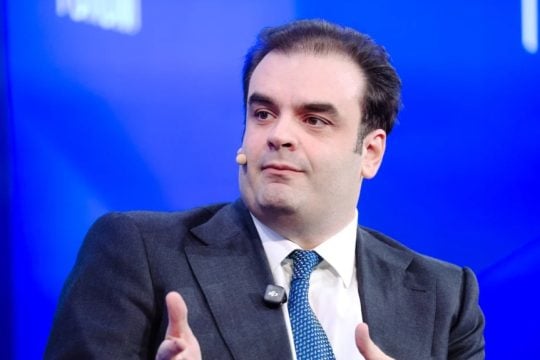 Ο Πιερρακάκης άφησε ανοιχτό το ενδεχόμενο για νέα μέτρα στήριξης